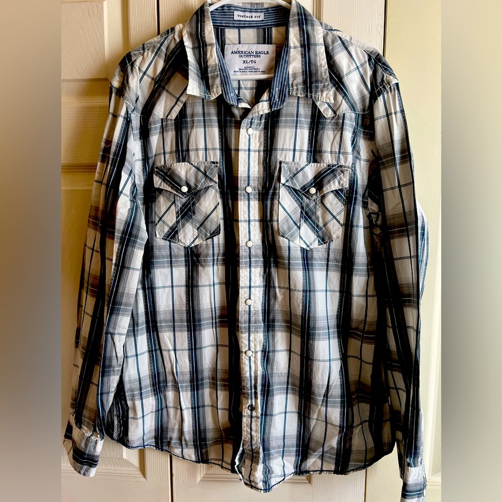 American Eagle Men’s Buttondown